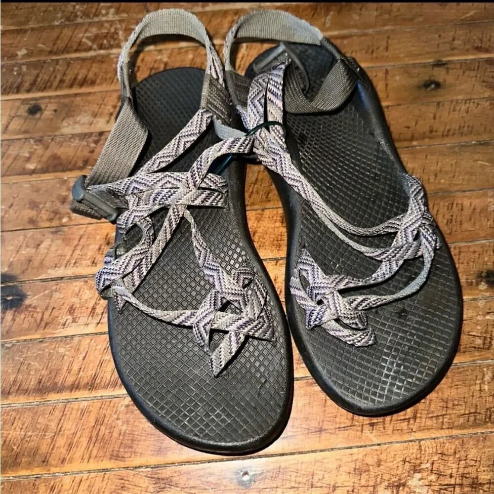 Chaco gray double strap orthotic arch support gorpcore 8 sandals